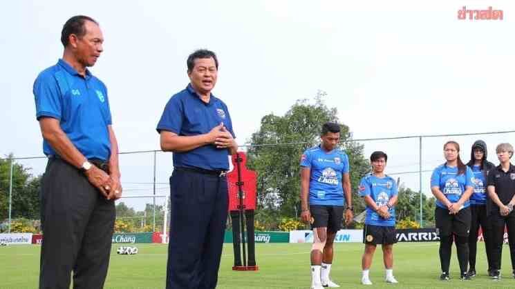 Big Yim joins to send encouragement to the 19-year-old female athlete to win the ASEAN Football Championship. fast168